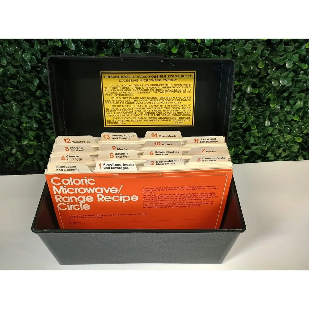 Vintage Caloric Microwave Range Recipe Circle Cards with Black Plastic Box 67803